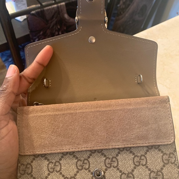 **SOLD** Gucci Mini purse - Picture 8 of 10